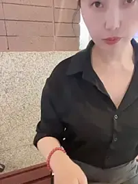 Stripchat Live Sex Cam of lylxili