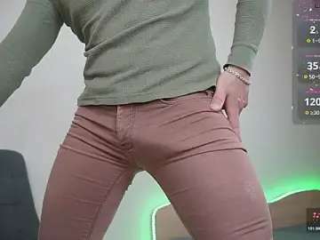 Stripchat Best Webcam of alexandrblatenn