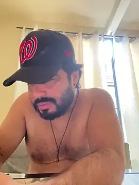 Stripchat Live Sex Cam of MichaelBear_21