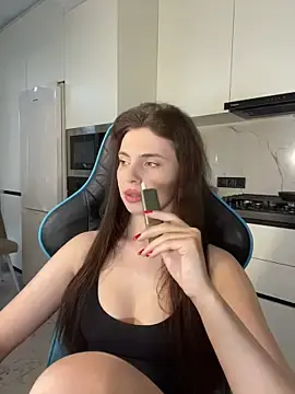 Stripchat Sex Cam of CurlyLara