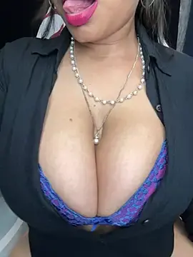 Stripchat Sex Chat of love_pihu