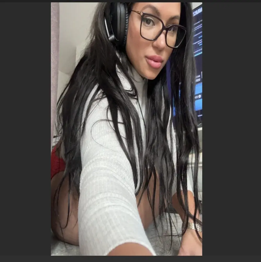 MeghanXO