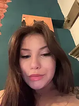 Stripchat Sex Cam of Chloe__Moon