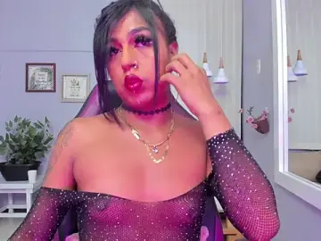 Stripchat Sex Chat of Nahomy_Collins_