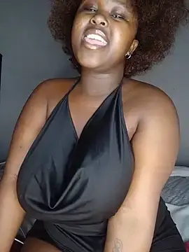 Stripchat Sex Cam of SELYS_NANA