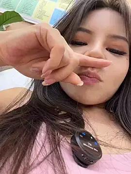 Stripchat Free Porn Cam of keke_00oo