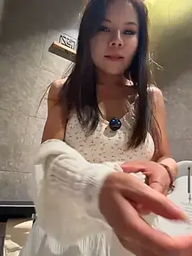 Stripchat Watch Live Sex Cams of keke_00oo
