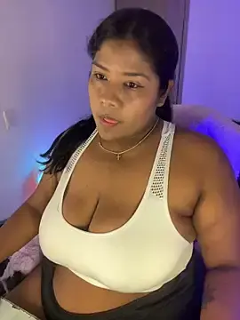 Stripchat Live Sex of paola091