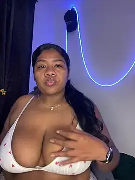 Stripchat Live Porn of paola091