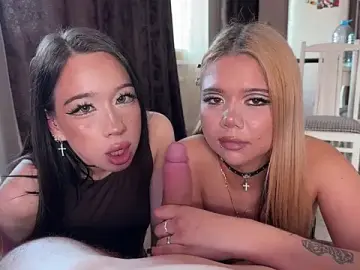 Stripchat Live Sex Cam of NickAnny