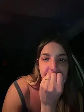 Stripchat Live Sex of DoriDelux66