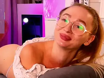 Stripchat Best Webcam of VictoriaLights