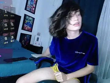 Stripchat Free Live Porn of andyboy-