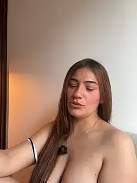 Stripchat Free Porn Cam of emmily_d
