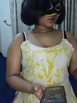 Stripchat Live Porn of MIDNIGHT_STAR110