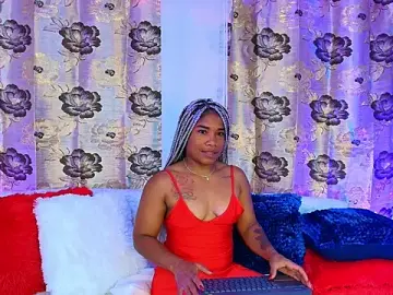 Stripchat Adult Webcam of SilvannaFitt