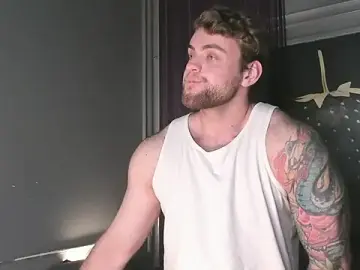 Stripchat Live Sex of WayneWilson