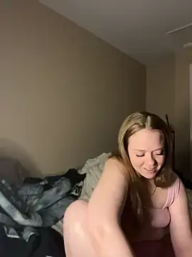 Stripchat Free Porn Cam of SmirkFans