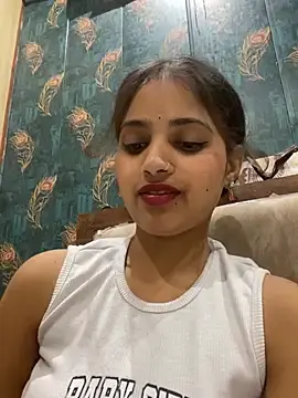 Stripchat Adult Webcam of Sy_Shrishti
