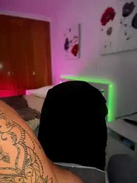 Stripchat Sex Cam of NastyMilf_