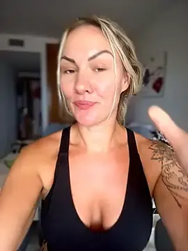 Stripchat Watch Live Sex Cams of NastyMilf_