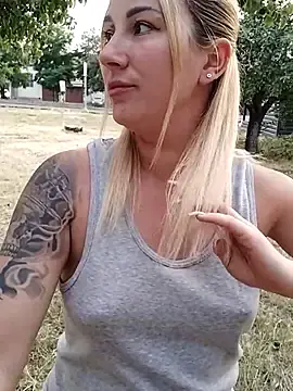 Stripchat Nude Webcam of evil_kitty