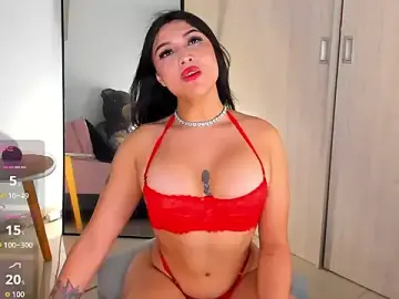 Stripchat Watch Live Sex Cams of hollyprincess_2