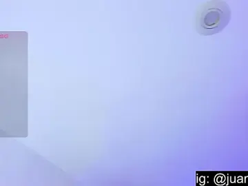 Stripchat Watch Live Sex Cams of hollyprincess_2