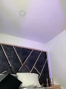 Stripchat Live Sex Cam of FoxySkye