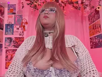 Stripchat Best live sex cam show of MissCurvyTop