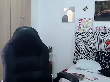 Stripchat Best Webcam of BustyMilf_