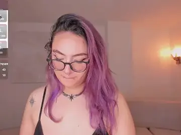 Stripchat Best live sex cam show of LoiseHarper