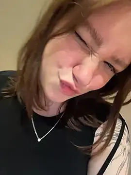 Stripchat Free Live Porn of lucy-joy