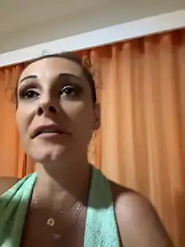 Stripchat Sex Chat of therealbeverlycious