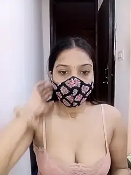 Stripchat Nude Webcam of Cute_Rakhi8