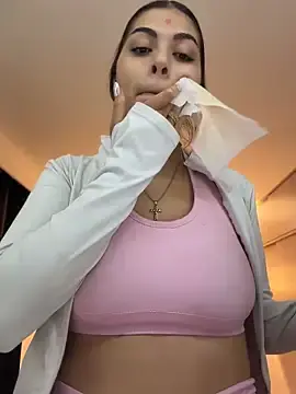 Stripchat Free Live Porn of Sarasanders_4