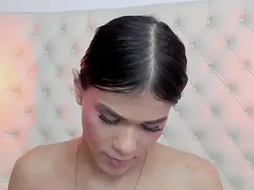 Stripchat Best live sex cam show of _ISALITTLESTAR_