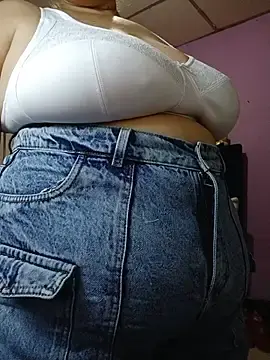 Stripchat Adult Webcams of EllisW8
