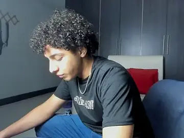 Stripchat Free Porn Cam of Sex_orgy01