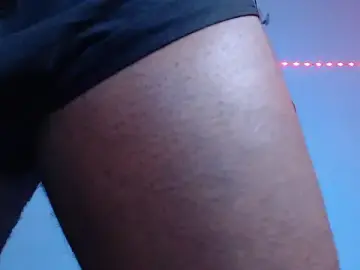 Stripchat Free Live Porn of eebony_stallion