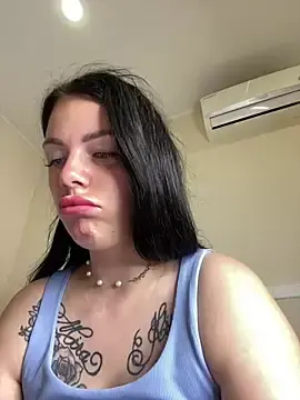 Stripchat Sex Cam of Lola_Hale