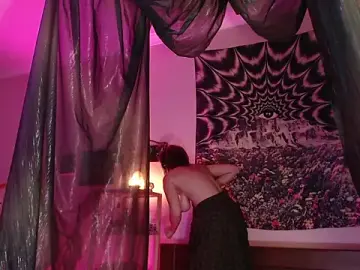 Stripchat Live Sex Cam of RubyLynxx