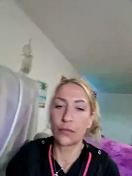 Stripchat Free Live Porn of -Jeany-