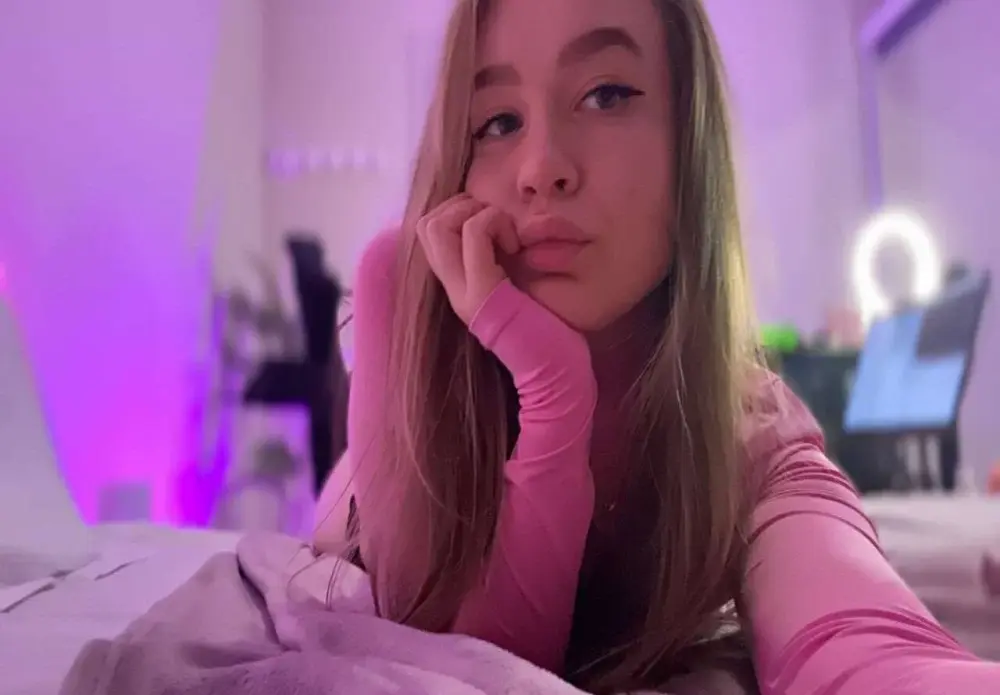 Virtual_Girll