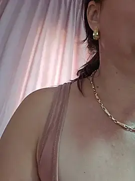 Stripchat Watch Live Sex Cams of IsabelleCraft