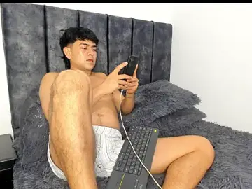 Stripchat Live Porn of Bryan_Rossi