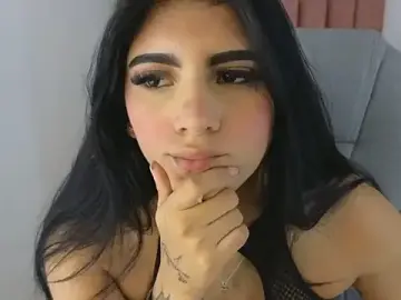 Stripchat Nude Webcam of maiaa_ruiz