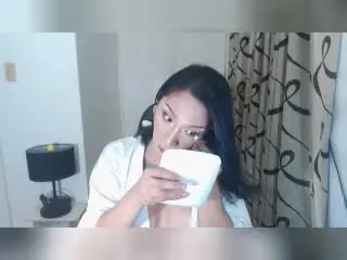 Xlovecam Adult Webcams of SexyFantasyYuri