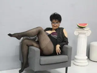 Xlovecam Adult Webcam of SondraRiddle