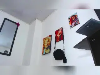 Xlovecam Free Porn Cam of VogueB
